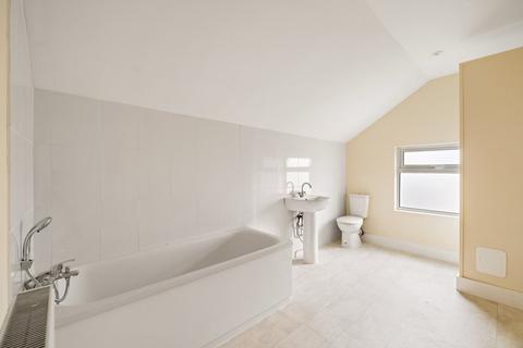 35 Ethelbert Road, Folkestone, CT19 6EX