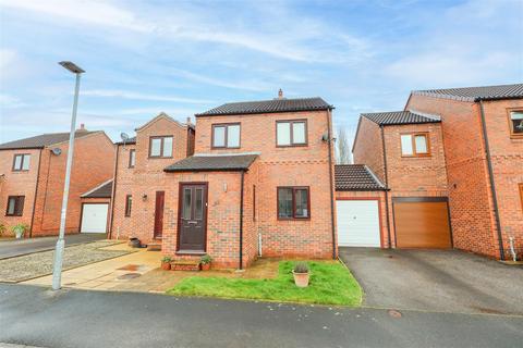 3 bedroom link detached house for sale, Gables Court, Dishforth