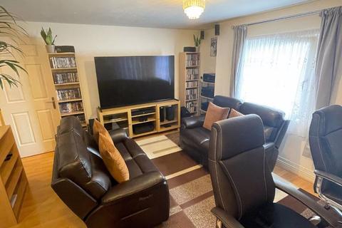 1 bedroom flat for sale, Crown Close, Winkfield Road, London