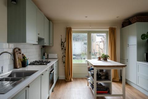 37 Stewart Road, London, E15 2BA