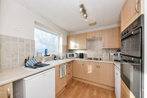 2 bedroom flat for sale, Tennyson Close, Royston SG8