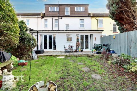 6 bedroom terraced house for sale, Belmont Road, Ilford