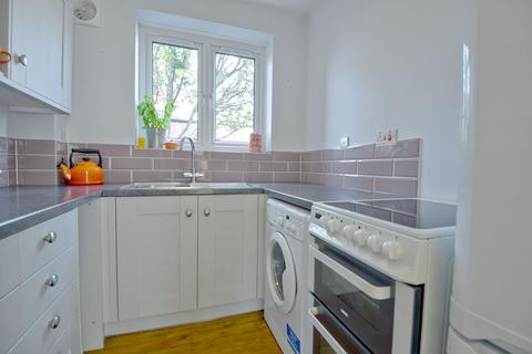 2 bedroom flat for sale, Ward Road, Tufnell Park, London N19