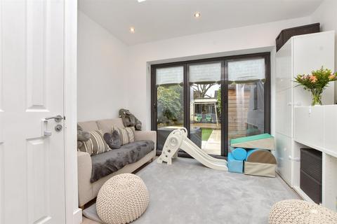 67 Carshalton Grove, Sutton, SM1 4LZ