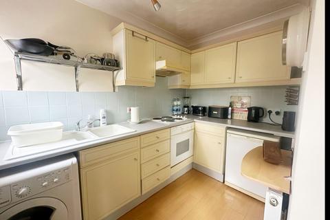 2 bedroom flat for sale, Kimbolton Avenue, Bedford MK40