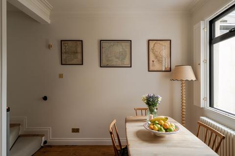 26 Farmer Road, London, E10 5DL