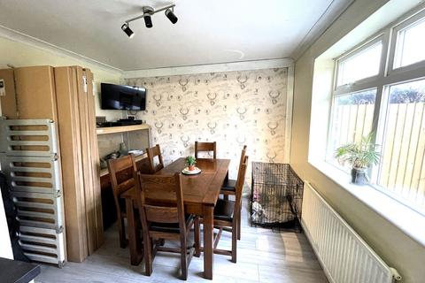 undefined, Barholme Avenue, Lutton