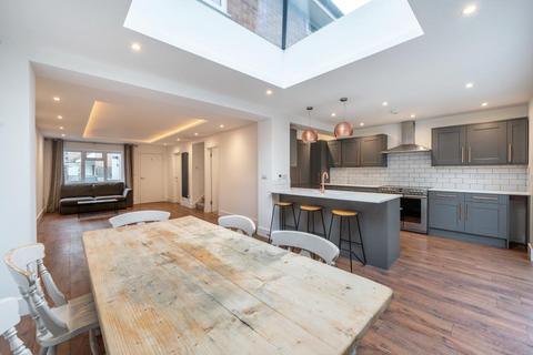 6 Abbotts Place, Chesham, HP5 3HL