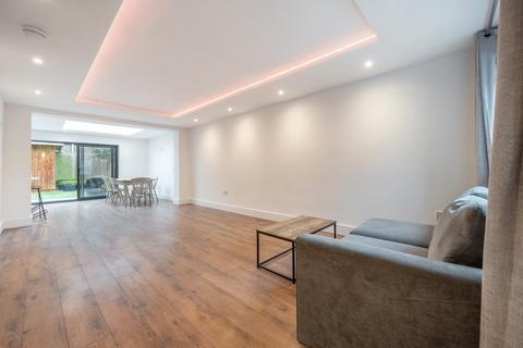 6 Abbotts Place, Chesham, HP5 3HL