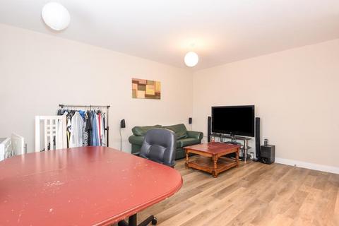 2 bedroom flat for sale, Chesham, Buckinghamshire, HP5