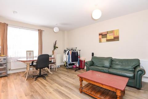 2 bedroom flat for sale, Chesham, Buckinghamshire, HP5