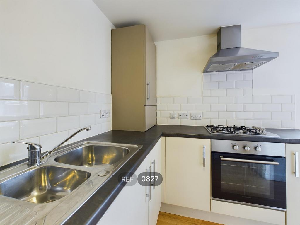 Kitchen &amp; Living area