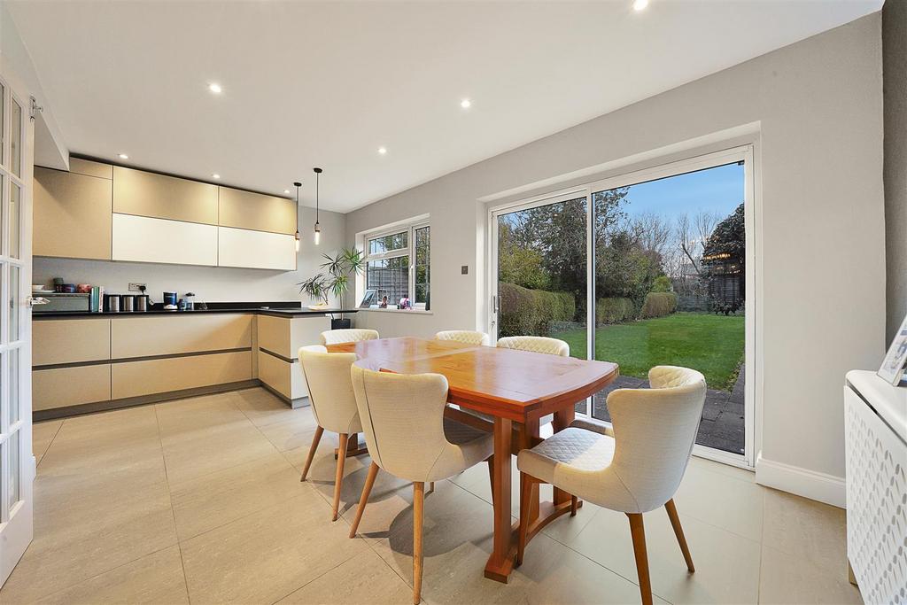 Kitchen/ Diner