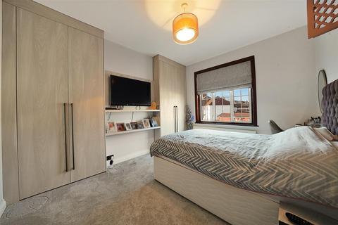 54 Ellington Road, Hounslow, TW3 4HY