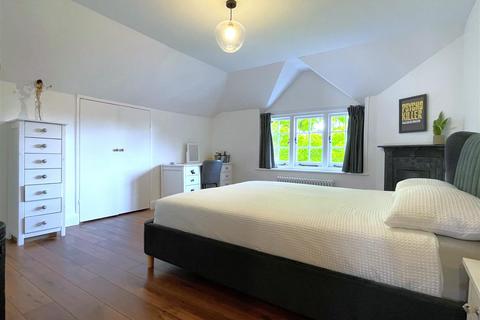 Flat 3, 25 Highland Road, Bromley, BR1 4AA