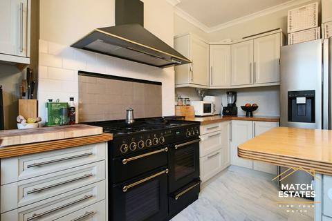 3 bedroom apartment for sale, Clifton Crescent, Folkestone CT20