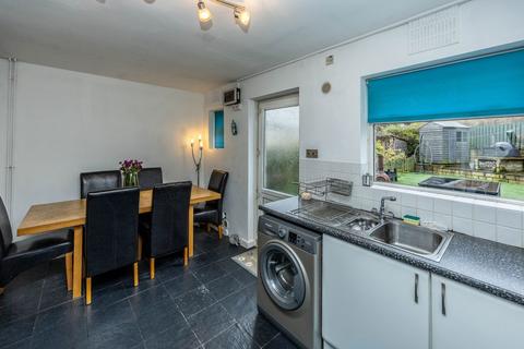 11 Adgil Crescent, Halifax, HX3 9SD