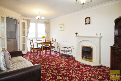 1 bedroom flat for sale, Alexander Road, Gorseinon, Swansea, SA4