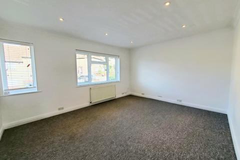 2 bedroom maisonette for sale, Uphill Drive, London