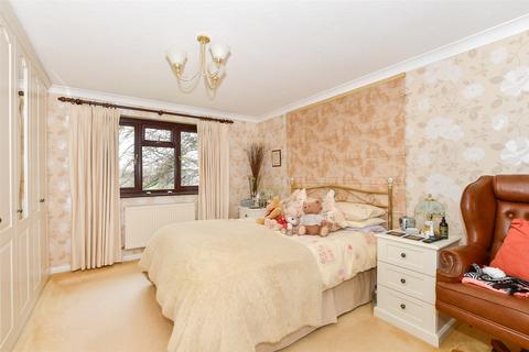 3 bedroom semi-detached house for sale, Markland Way, Uckfield, East Sussex