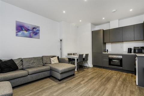 1 bedroom flat for sale, Compass House, Pynnacles Close, Stanmore HA7