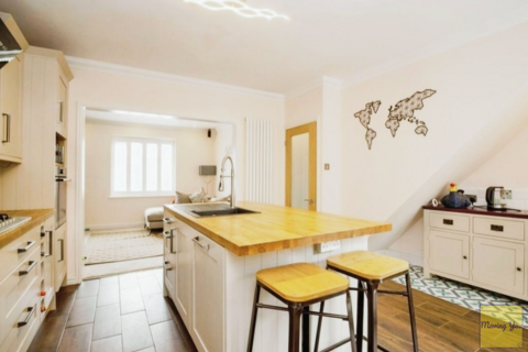 4 bedroom terraced house for sale, Wentloog Road, Rumney, Cardiff