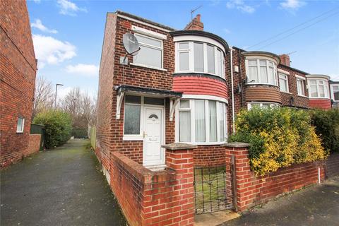 3 bedroom end of terrace house for sale, Maldon Road, Acklam