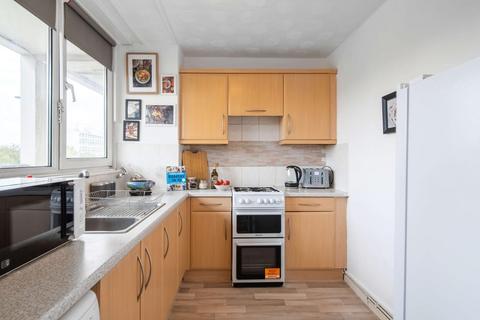 1 bedroom in a house share to rent, Harper Road, Elephant & Castle