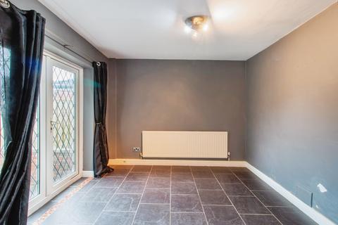 3 bedroom semi-detached house for sale, Ingle Avenue, Leeds LS27