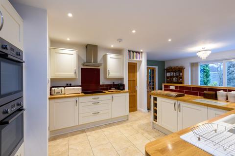 4 bedroom detached house for sale, Petvin Close, Street