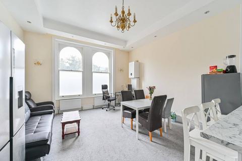 3 bedroom flat for sale, Leigham Court Road, Streatham Hill, SW16