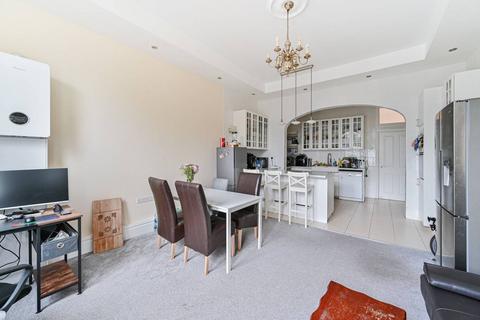 3 bedroom flat for sale, Leigham Court Road, Streatham Hill, SW16