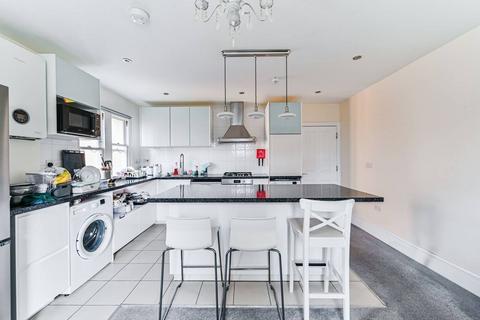 3 bedroom flat for sale, Leigham Court Road, Streatham Hill, London, SW16