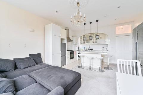 3 bedroom flat for sale, Leigham Court Road, Streatham Hill, London, SW16