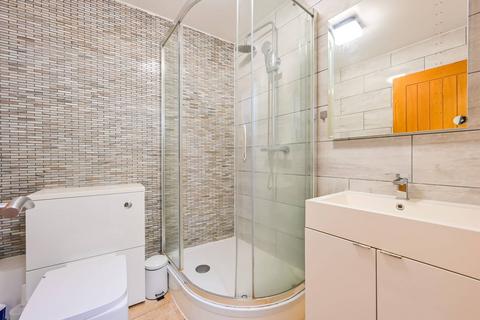 2 bedroom flat for sale, New Wanstead, Wanstead, London, E11