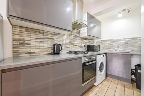 2 bedroom flat for sale, New Wanstead, Wanstead, London, E11