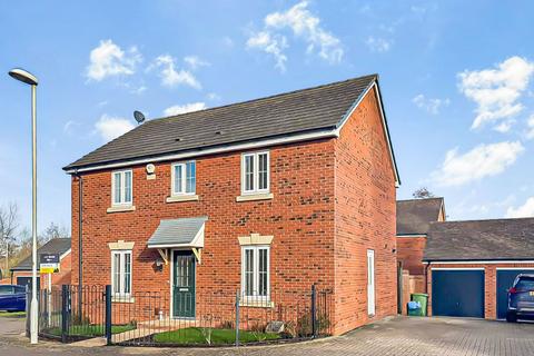 4 bedroom detached house for sale, Cottesmore Close Kingsway, Gloucester GL2