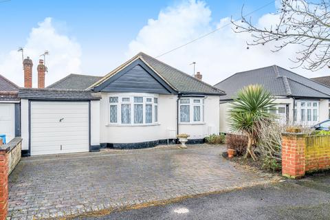 3 bedroom bungalow for sale, Lois Drive, Shepperton, TW17