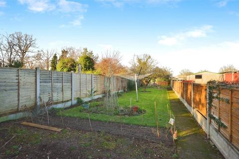 3 bedroom semi-detached house for sale, Heath Road, Colchester, Essex, CO3