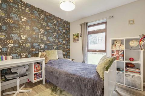 1 bedroom flat for sale, Albion Road, Hounslow TW3