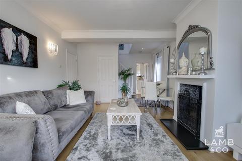 15 Abbey Crescent, Thorpe Le Soken, Clacton-on-sea, CO16 0LH