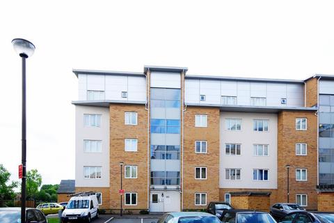 2 bedroom flat to rent, Primrose Place, Isleworth, TW7