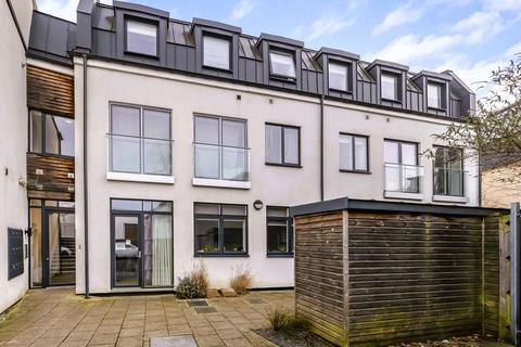 2 bedroom apartment for sale, Bardolph Road, Richmond