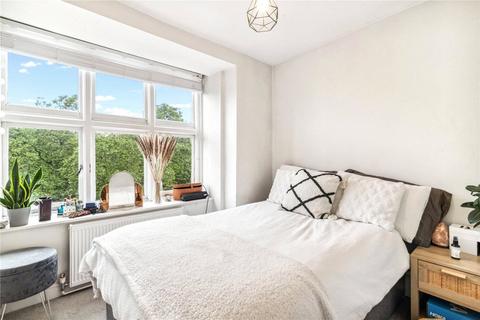 1 bedroom apartment for sale, Prince of Wales Drive, London, SW11