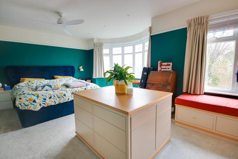 34 Cobden Crescent, Southampton, SO18 4EW