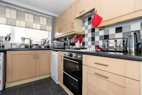 3 bedroom terraced house for sale, The Lawns, Sompting, Lancing