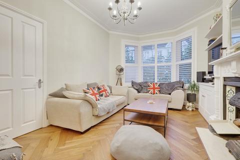 3 bedroom terraced house for sale, Ramuz Drive, Westcliff-on-sea, SS0