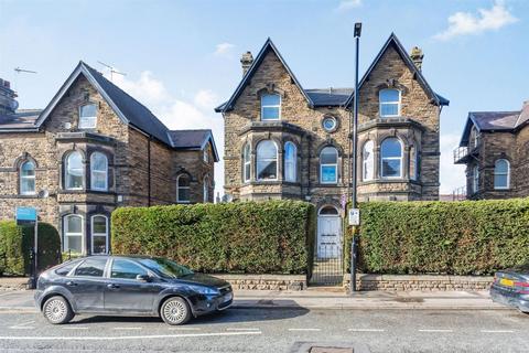 undefined, 85 East Parade, Harrogate, HG1 5LP