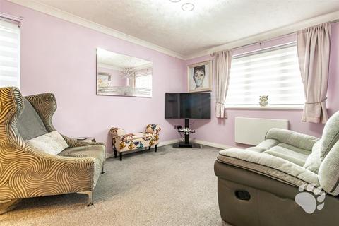 1 bedroom maisonette for sale, Lindsey Court, Wickford SS12