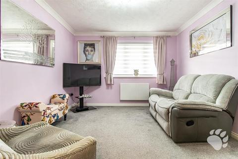 1 bedroom maisonette for sale, Lindsey Court, Wickford SS12